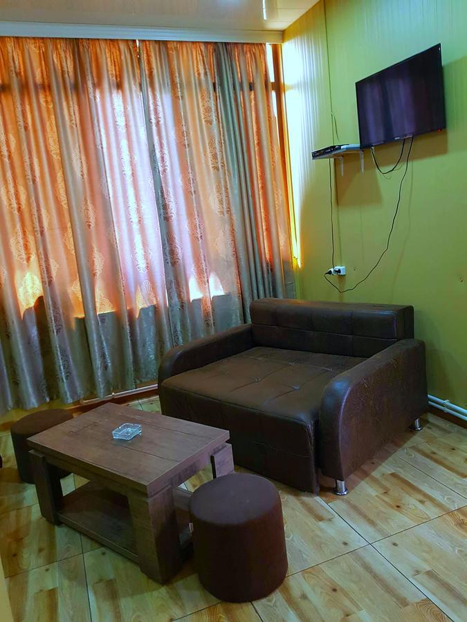 Hotel Texas Tbilisi Bagian luar foto