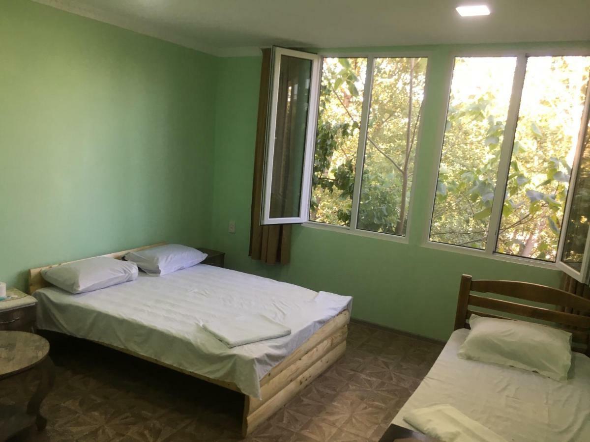 Hotel Texas Tbilisi Bagian luar foto